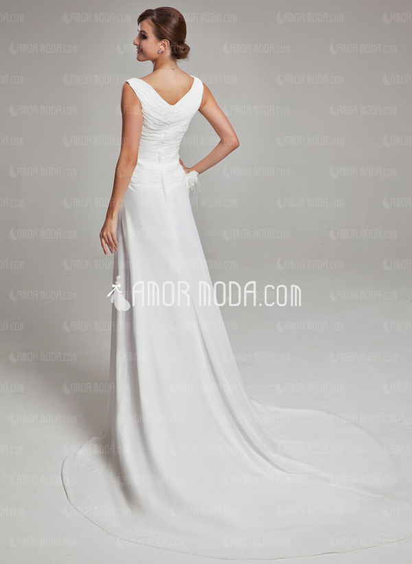 Ligne-A/Princesse Col V Traîne Chapelle Mousseline Satin Robe de Mariée avec Ondulé Plume Fleurs (002011459)