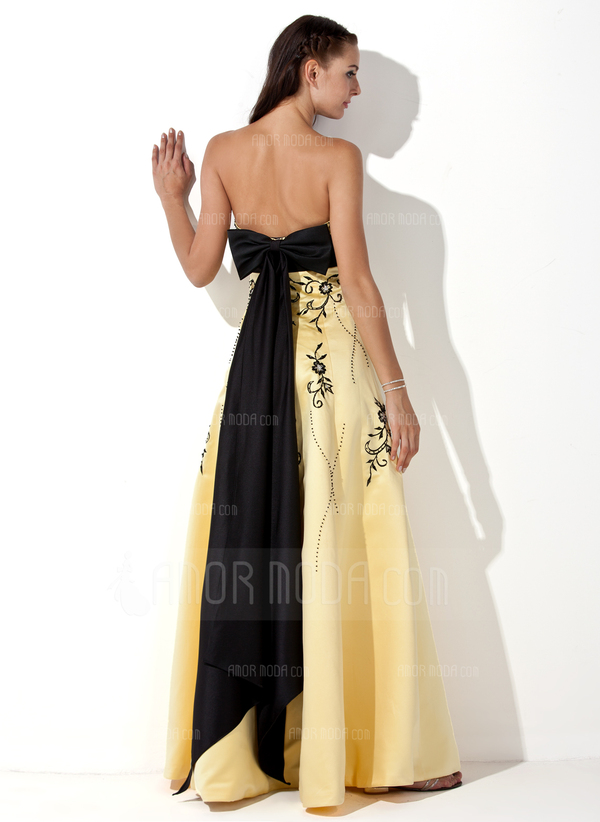 Empire Cœur Longeur au sol Satin Robe de Bal de Promo avec Brodé Bretelle Brodé (018002324)