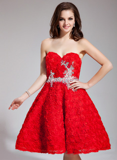 Robe de Bal de Promo Ligne-A/Princesse Cœur Mi-longues Dentelle Robe de Bal de Promo avec Perles Fleurs (018019111)