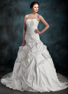 Robe de Mariée bal Cœur Traine courte Taffetas Robe de Mariée avec Ondulé (002000097) Robe de Mariée bal Cœur Traine courte Taffetas Robe de Mariée avec Ondulé (002000097)