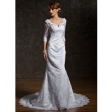Sirene Col V Traine courte Satin Dentelle Robe de Mariée avec Perlé (002011518)